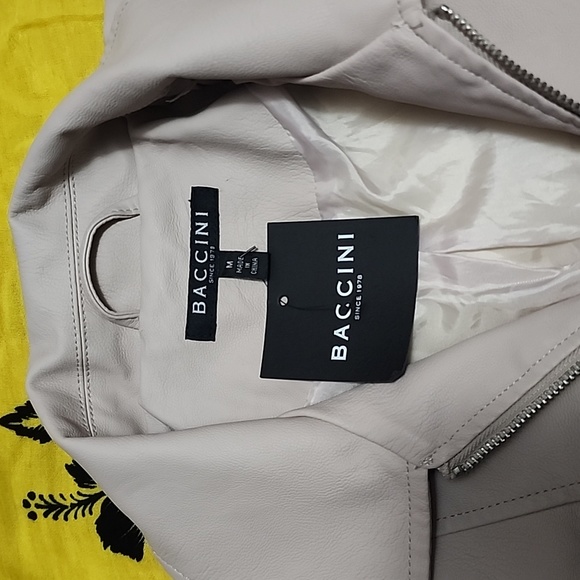 Jacket - Picture 3 of 4